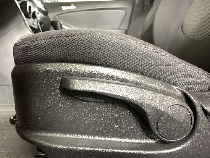 Hyundai Solaris 1.6, 2011 года, Автоматическая, ТЕМНО-СИНИЙ