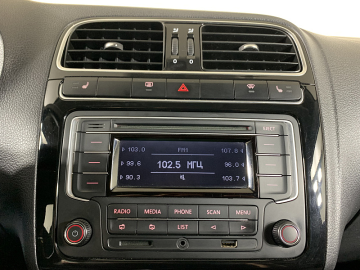 Volkswagen Polo 1.6, 2014 года, Механика, Коричневый