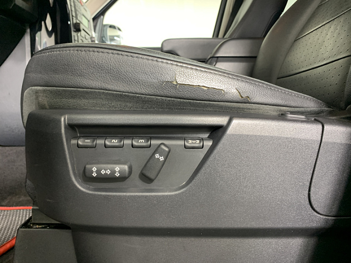 LAND ROVER Discovery 2.7, 2008 года, Автоматическая, ЧЕРНЫЙ