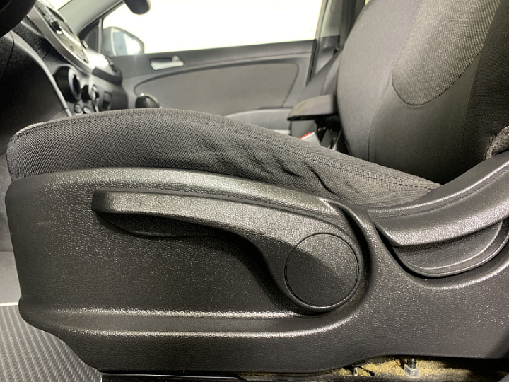 HYUNDAI Solaris 1.6, 2012 года, Механика, ФИОЛЕТОВЫЙ