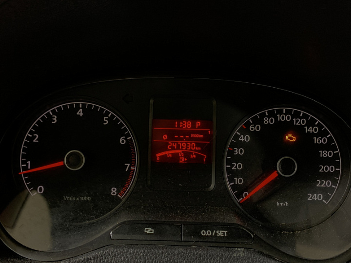 Volkswagen Polo 1.6, 2012 года, Автоматическая, ЧЕРНЫЙ