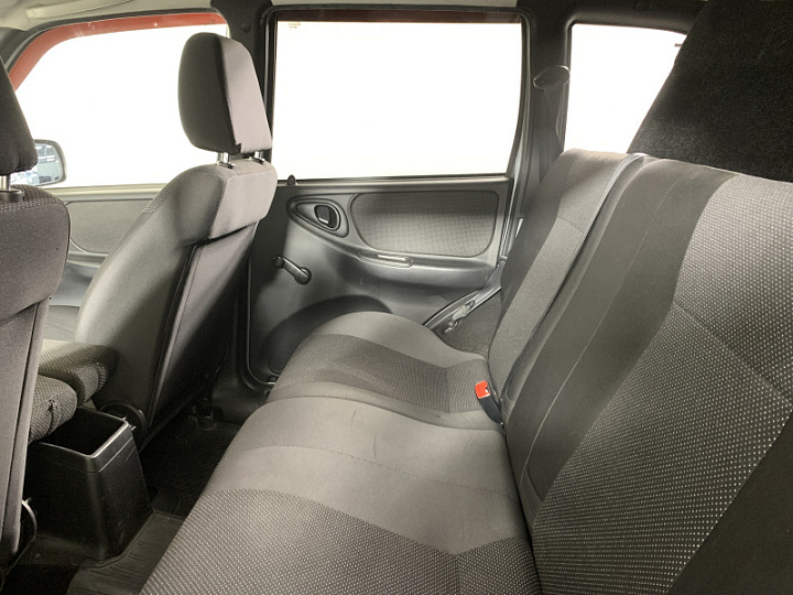 CHEVROLET Niva 1.7, 2014 года, Механика, ТЕМНО-СЕРЫЙ