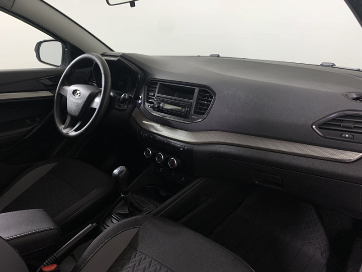 LADA (ВАЗ) Vesta 1.6, 2024 года, Механика, Белый