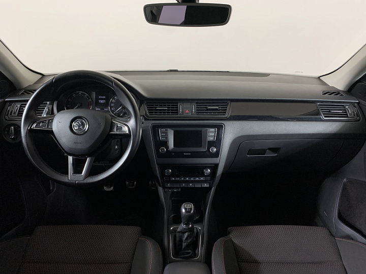 SKODA Rapid 1.6, 2015 года, Механика, БЕЛЫЙ