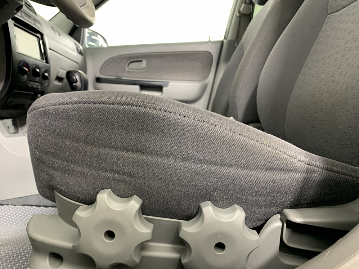 KIA Rio 1.5, 2004 года, Автоматическая, Серебристый
