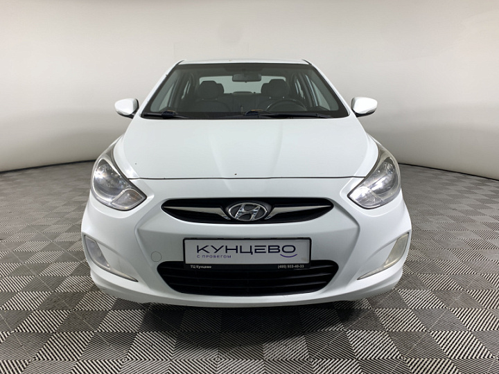 HYUNDAI Solaris 1.6, 2011 года, Автоматическая, БЕЛЫЙ