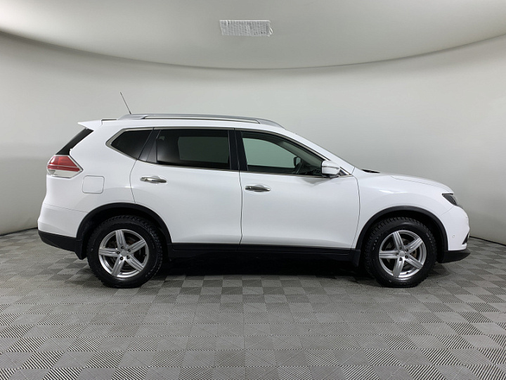 NISSAN X-Trail 2.5, 2016 года, Вариатор, БЕЛЫЙ