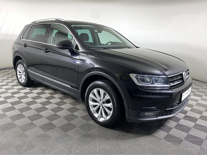 Volkswagen Tiguan 1.4, 2018 года, Робот, ЧЕРНЫЙ