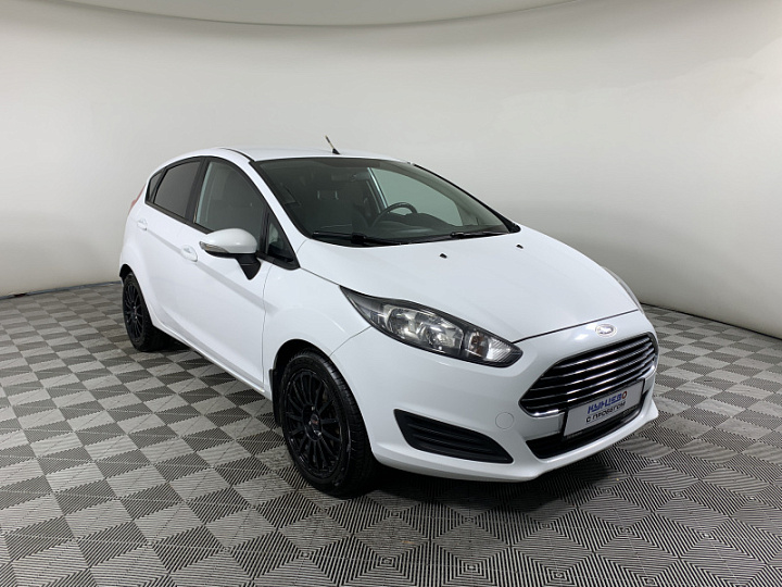 FORD Fiesta 1.6, 2015 года, Механика, БЕЛЫЙ