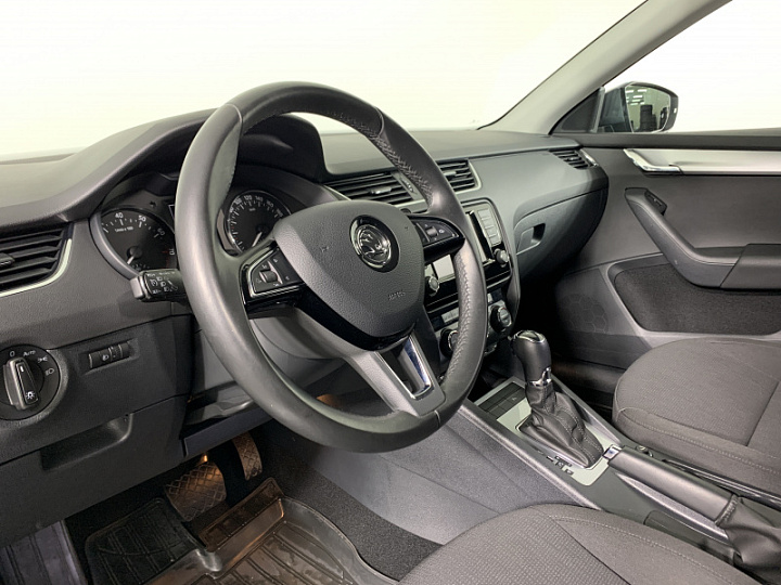 SKODA Octavia 1.4, 2016 года, Робот, ТЕМНО-СЕРЫЙ