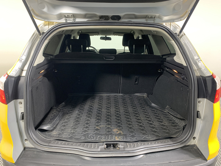 FORD Focus 1.6, 2015 года, Механика, ЖЕЛТЫЙ