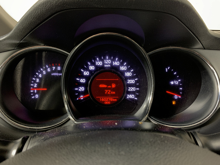 KIA Ceed 1.6, 2013 года, Механика, КОРИЧНЕВЫЙ