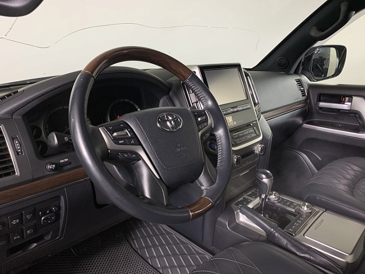 Toyota Land Cruiser 200 4.461, 2017 года, atm6, Черный