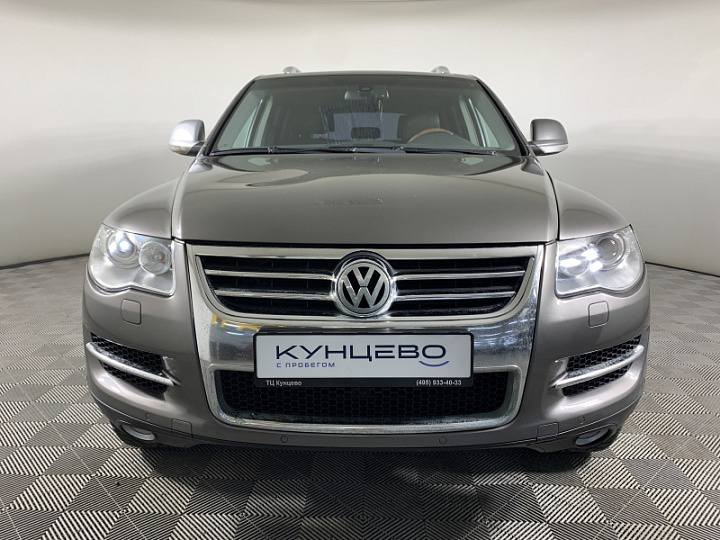 VOLKSWAGEN Touareg 3, 2010 года, Автоматическая, СЕРЫЙ
