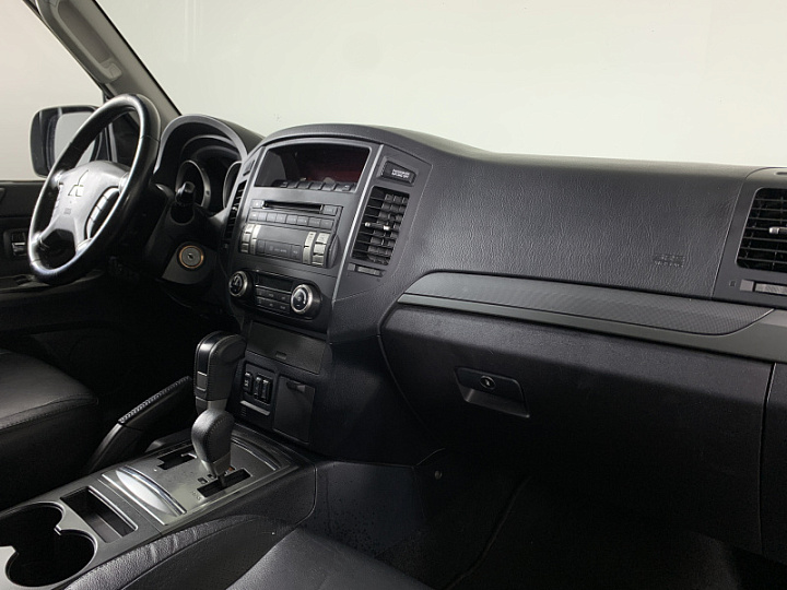 MITSUBISHI Pajero 3, 2012 года, Автоматическая, ЧЕРНЫЙ