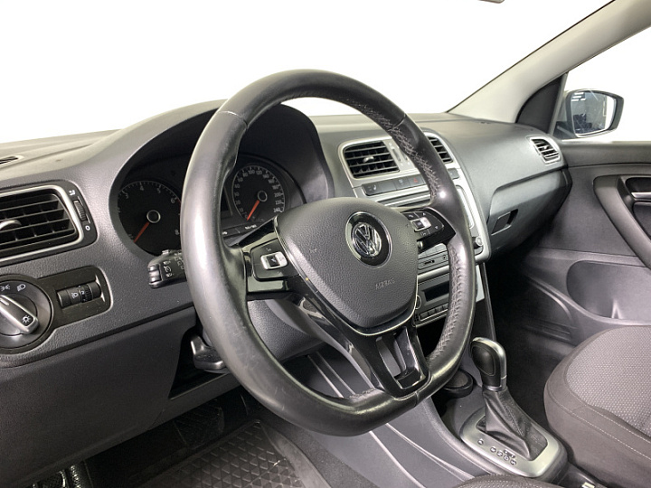 VOLKSWAGEN Polo 1.6, 2017 года, Автоматическая, Серебристый