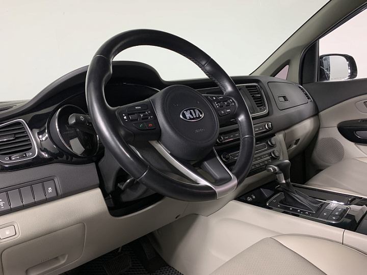 KIA Carnival 2.2, 2017 года, Автоматическая, ЧЕРНЫЙ