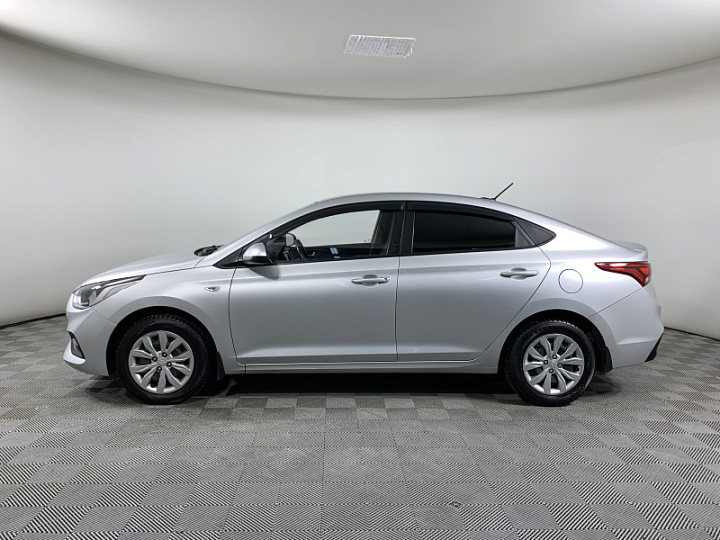 HYUNDAI Solaris 1.6, 2017 года, Автоматическая, Серебристый