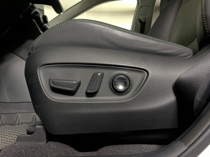 Toyota RAV4 2, 2023 года, Вариатор, белый