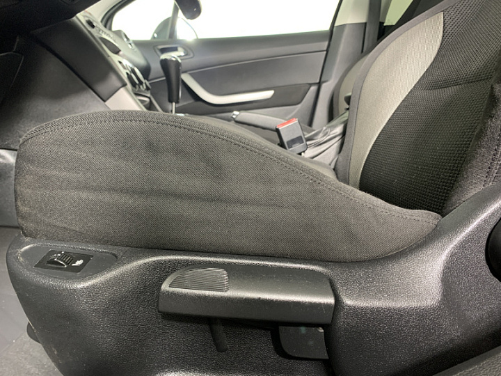 PEUGEOT 308 1.6, 2011 года, Автоматическая, ТЕМНО-СИНИЙ