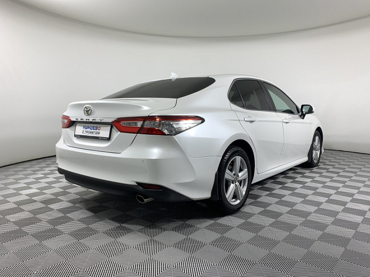 TOYOTA Camry 2.5, 2021 года, Автоматическая, БЕЛЫЙ
