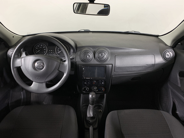 NISSAN Almera 1.6, 2015 года, Механика, Серебристый