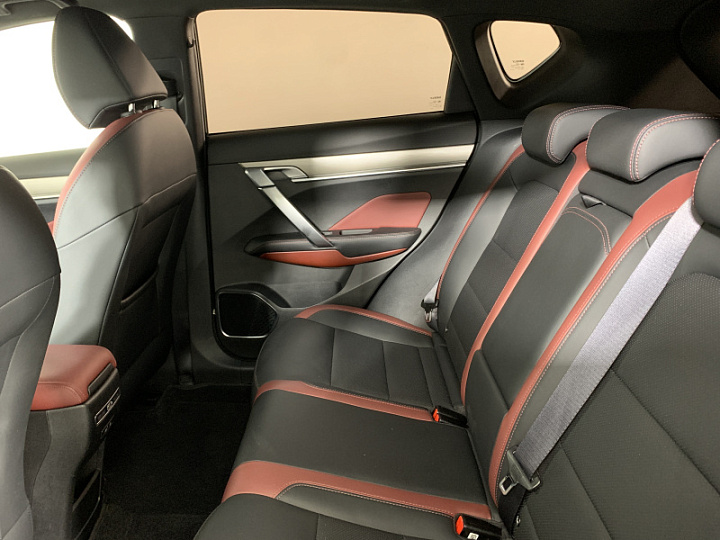GEELY Coolray 1.5, 2021 года, Автоматическая, ЧЕРНЫЙ