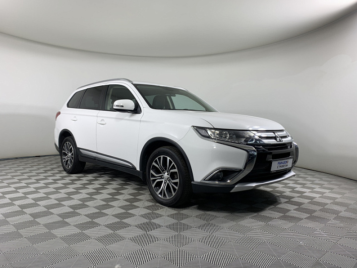 MITSUBISHI Outlander 2.4, 2016 года, Вариатор, БЕЛЫЙ