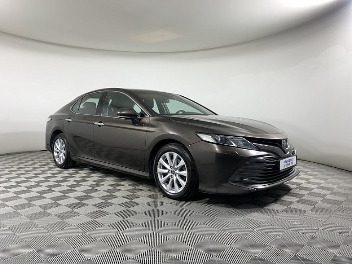 TOYOTA Camry 2.5, 2018 года, Автоматическая, Серо-коричневый