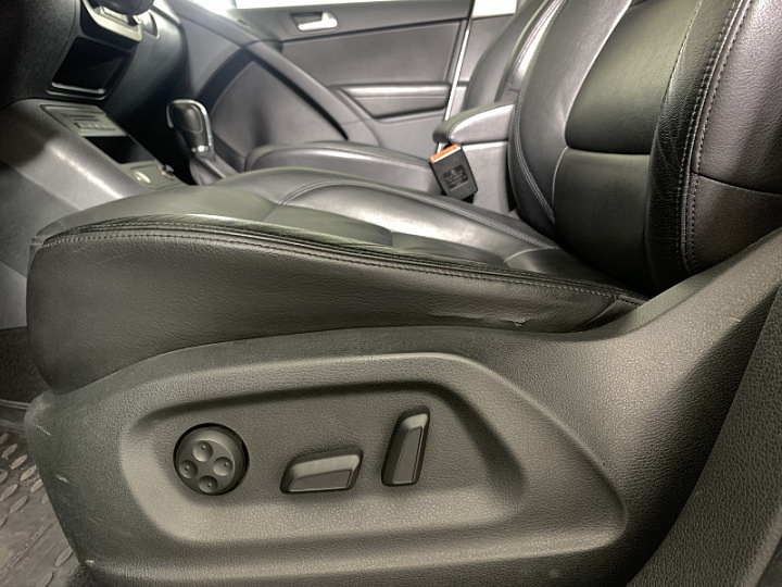 Volkswagen Tiguan 2, 2013 года, Автоматическая, Не определен