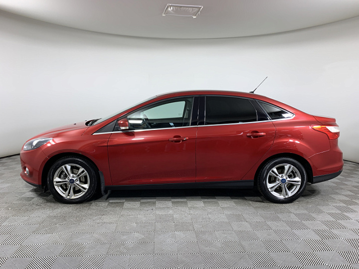 FORD Focus 1.6, 2013 года, Механика, КРАСНЫЙ