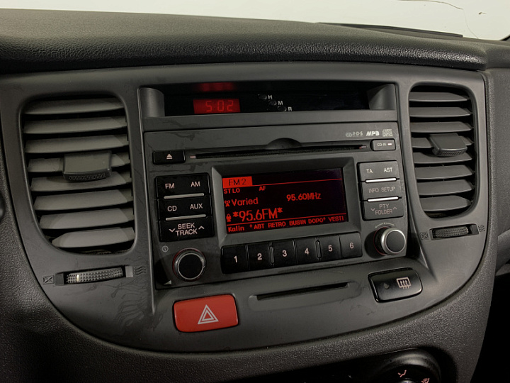 KIA Rio 1.4, 2011 года, Механика, БЕЛЫЙ