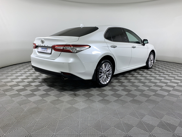 TOYOTA Camry 2.5, 2021 года, Автоматическая, БЕЛЫЙ