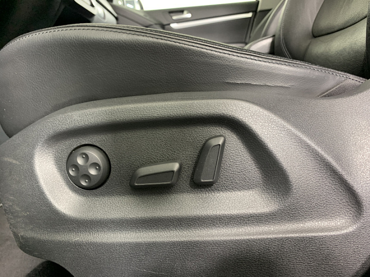 VOLKSWAGEN Tiguan 2, 2012 года, Автоматическая, БЕЛЫЙ