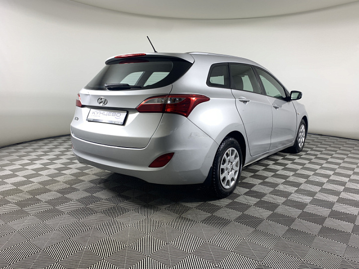 HYUNDAI i30 1.6, 2013 года, Автоматическая, Серебристый