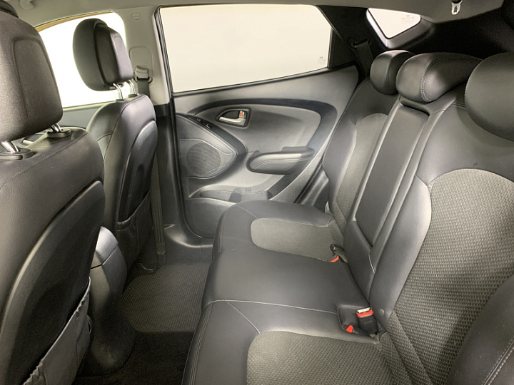 HYUNDAI ix35 2, 2012 года, Автоматическая, ЧЕРНЫЙ