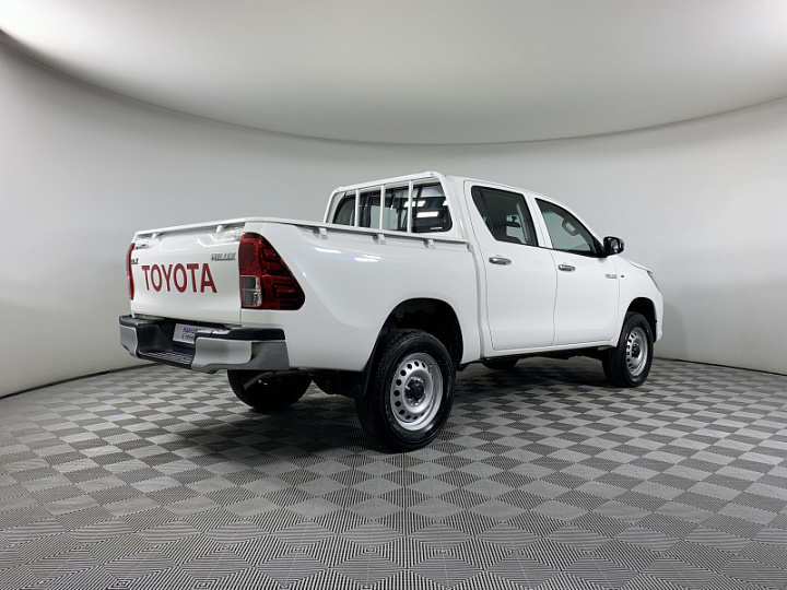 TOYOTA Hilux 2.4, 2022 года, Механика, БЕЛЫЙ