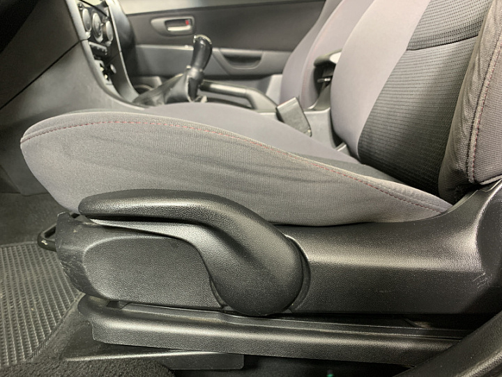 MAZDA 3 2, 2008 года, Механика, СЕРЫЙ