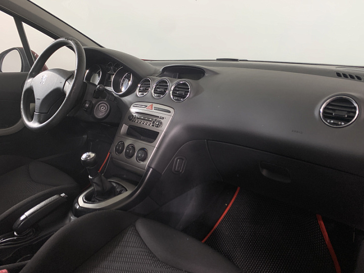 PEUGEOT 308 1.6, 2010 года, Механика, КРАСНЫЙ