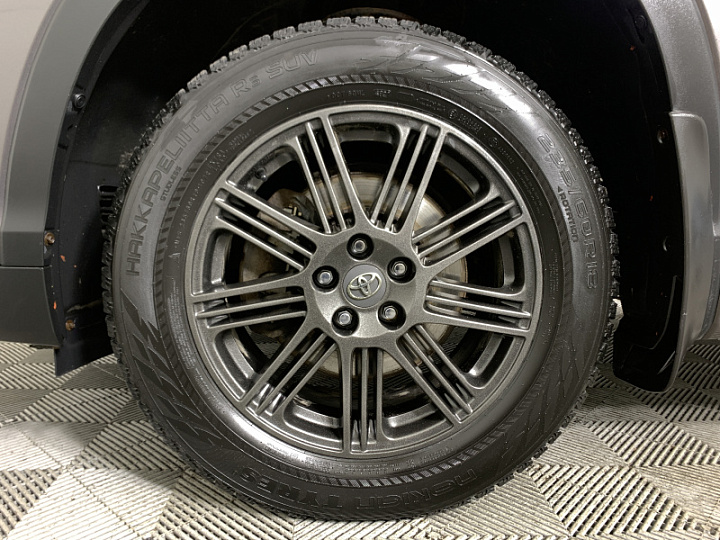 TOYOTA Highlander 3.5, 2014 года, Автоматическая, СЕРЫЙ