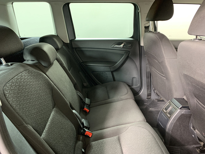 SKODA Yeti 1.6, 2016 года, Автоматическая, ТЕМНО-СЕРЫЙ