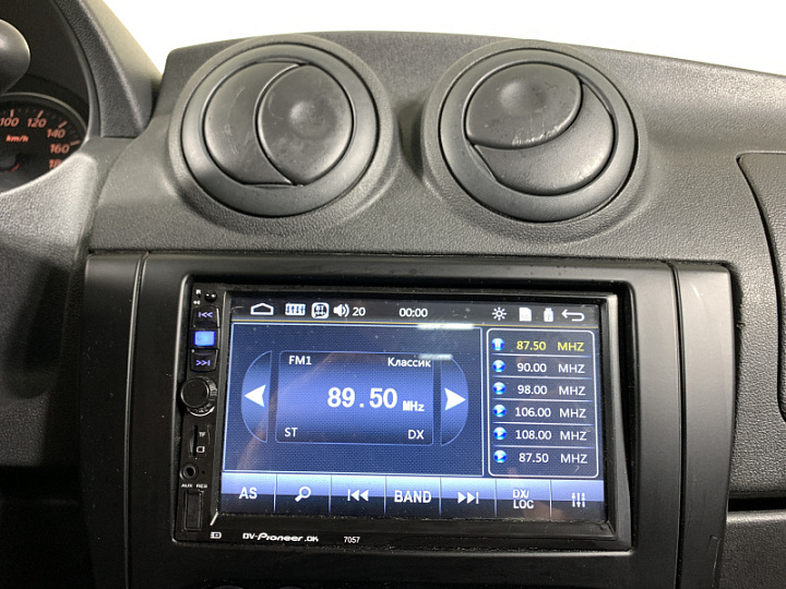 NISSAN Almera 1.6, 2015 года, Механика, Серебристый
