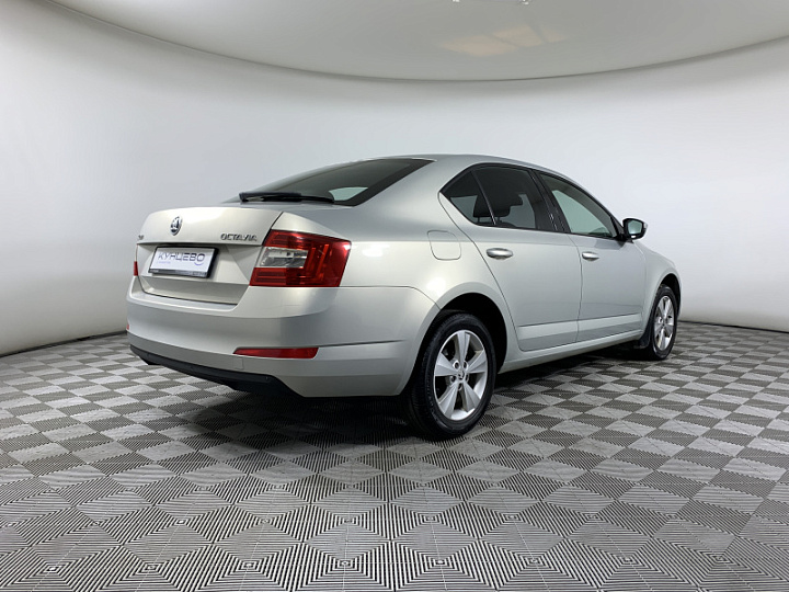 SKODA Octavia 1.2, 2014 года, Автоматическая, Серебристо-желтый