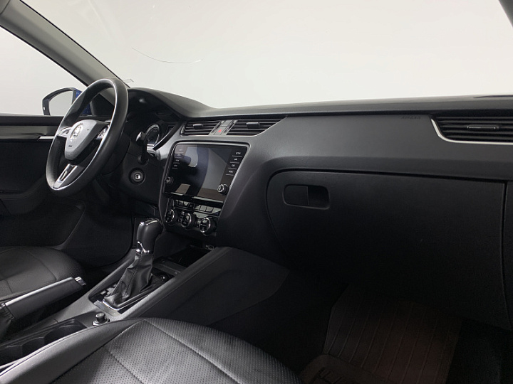 SKODA Octavia 1.8, 2020 года, Робот, Бронзовый