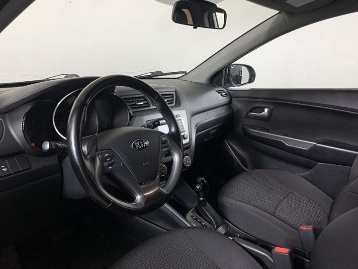 KIA Rio 1.6, 2017 года, Автоматическая, Серебристый