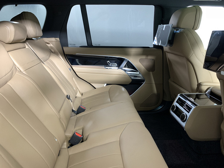 Land Rover Range Rover 4.4, 2023 года, Автоматическая, ЧЕРНЫЙ