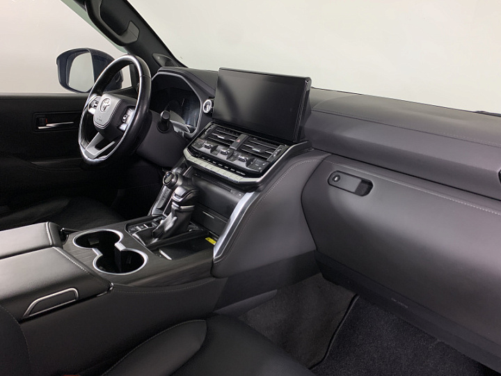 TOYOTA Land Cruiser 3.3, 2021 года, Автоматическая, ЧЕРНЫЙ