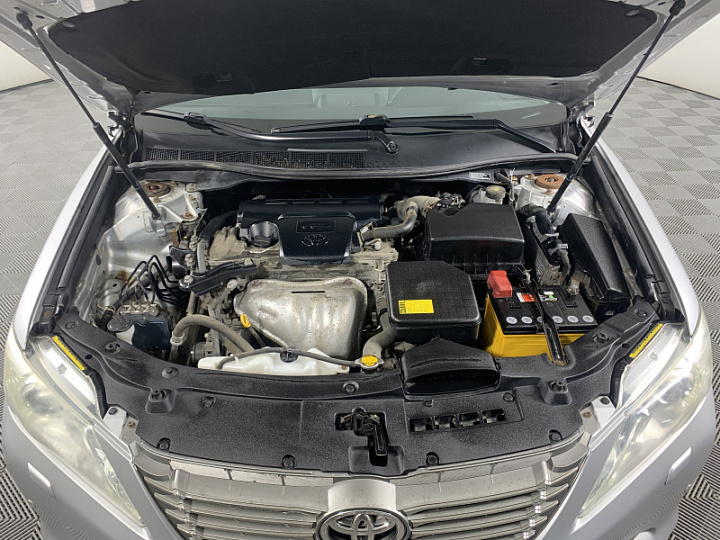 TOYOTA Camry 2.5, 2013 года, Автоматическая, Серебристый