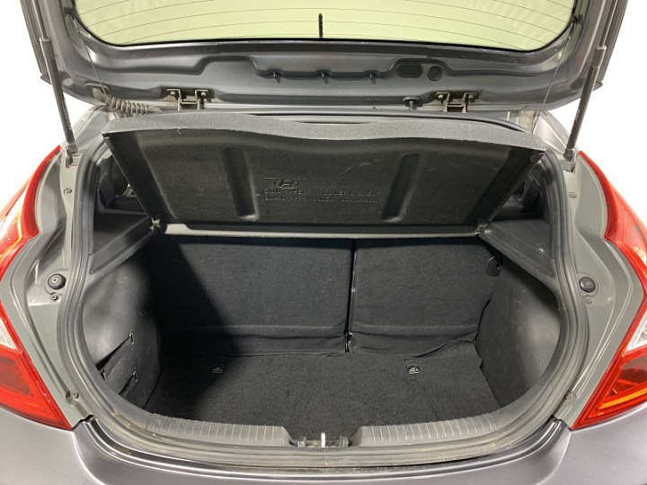 HYUNDAI Solaris 1.4, 2013 года, Автоматическая, Черно-Серый