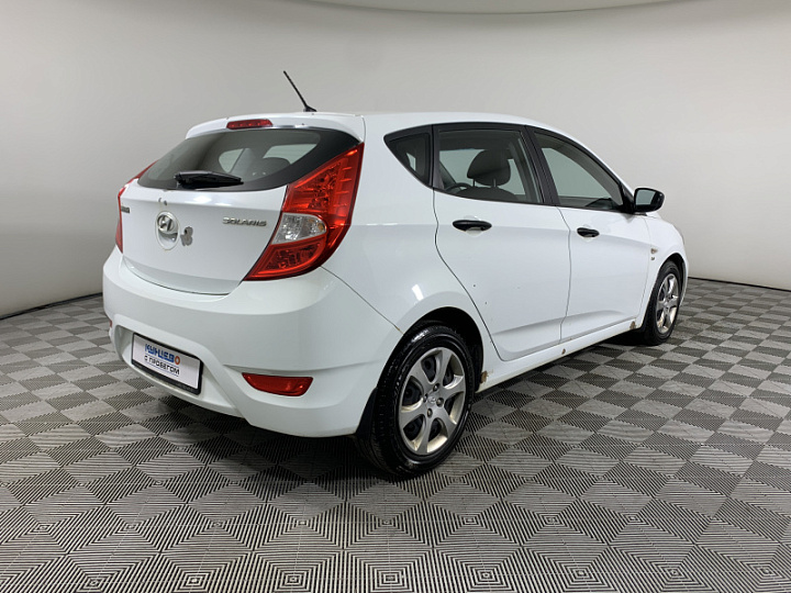 HYUNDAI Solaris 1.6, 2011 года, Механика, БЕЛЫЙ